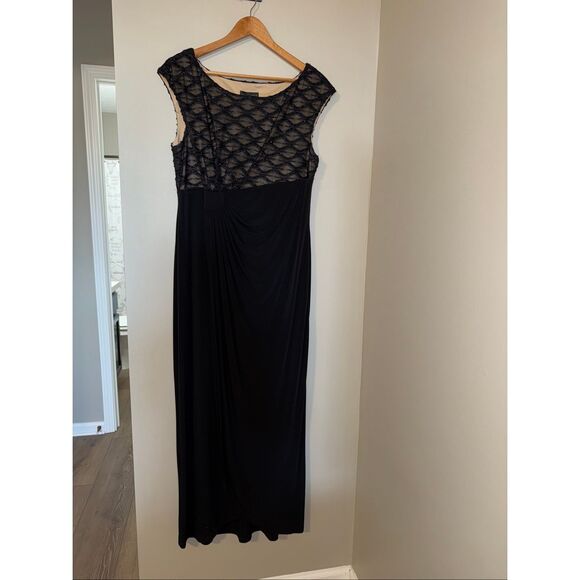 Connected Apparel Size 14 Sparkle Overlay Black Evening Dress Sleeveless Formal - Picture 6 of 15